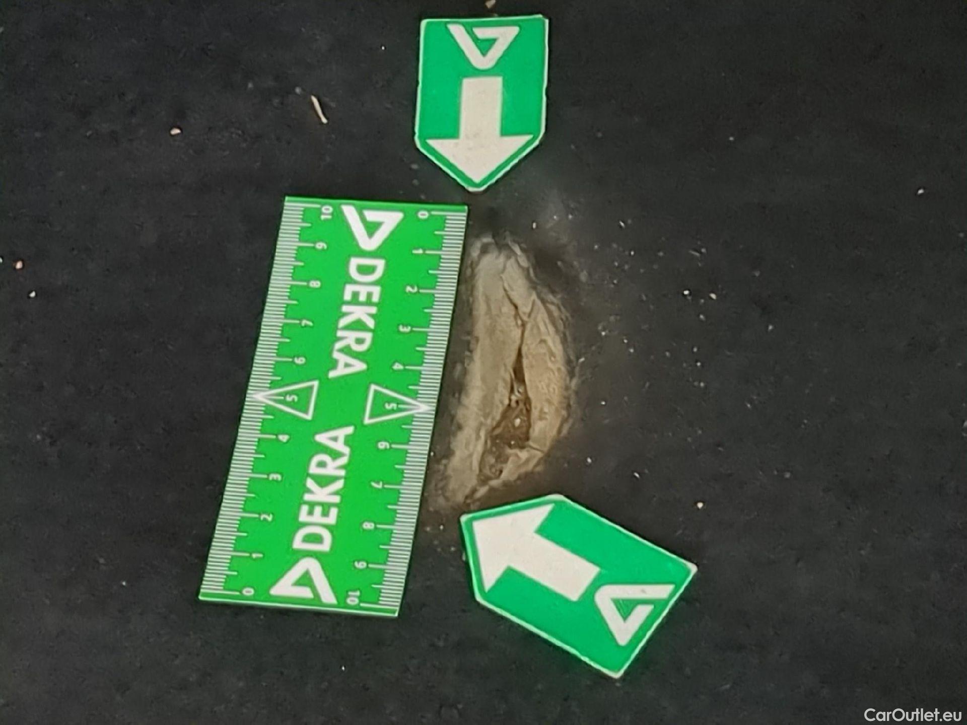  Volvo  XC90 VOLVO  / 2019 / 5P / SUV Recharge T8 AWD GT 8 Ultimate Dark #2