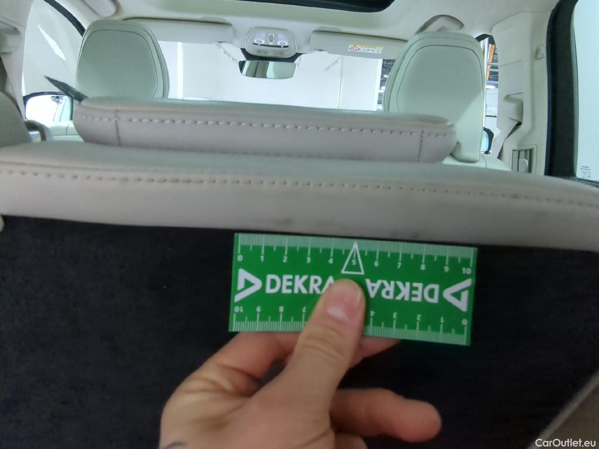  Volvo  XC90 VOLVO  / 2019 / 5P / SUV Recharge T8 AWD GT 8 Ultimate Dark #7