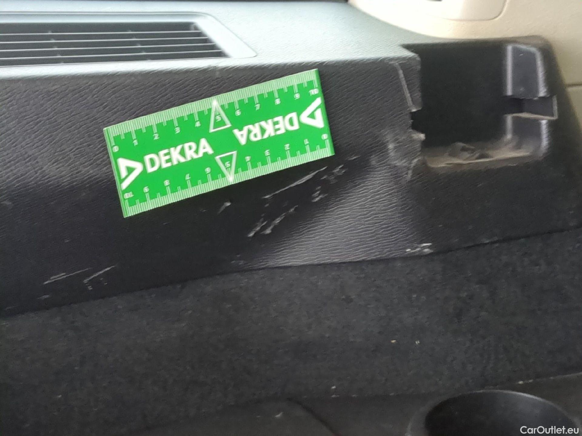  Volvo  XC90 VOLVO  / 2019 / 5P / SUV Recharge T8 AWD GT 8 Ultimate Dark #13