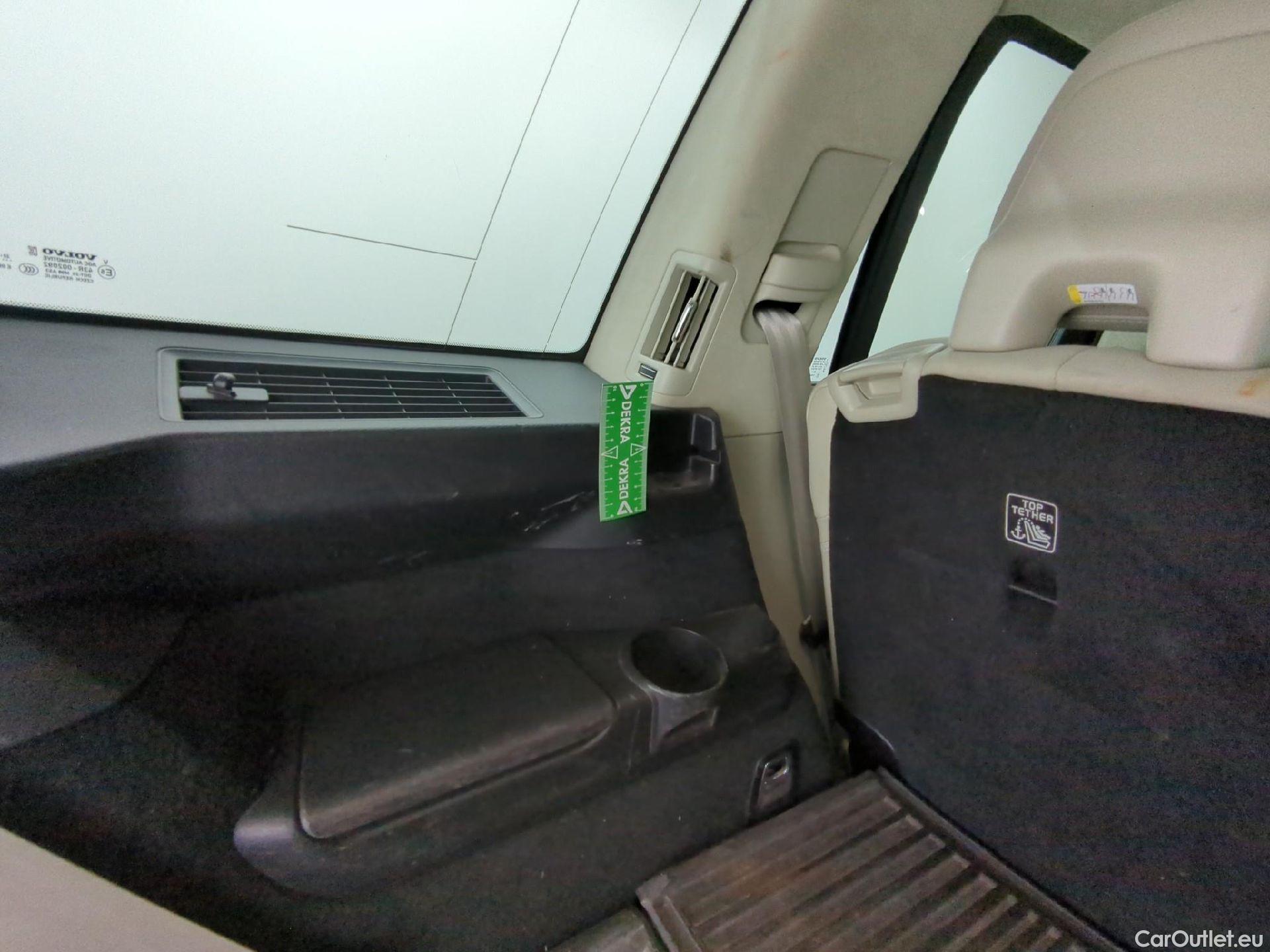  Volvo  XC90 VOLVO  / 2019 / 5P / SUV Recharge T8 AWD GT 8 Ultimate Dark #11