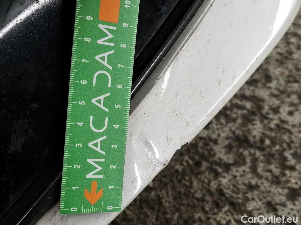  Toyota  Corolla TOYOTA  / 2018 / 5P / Berline Hybride 122h Dynamic Business #9