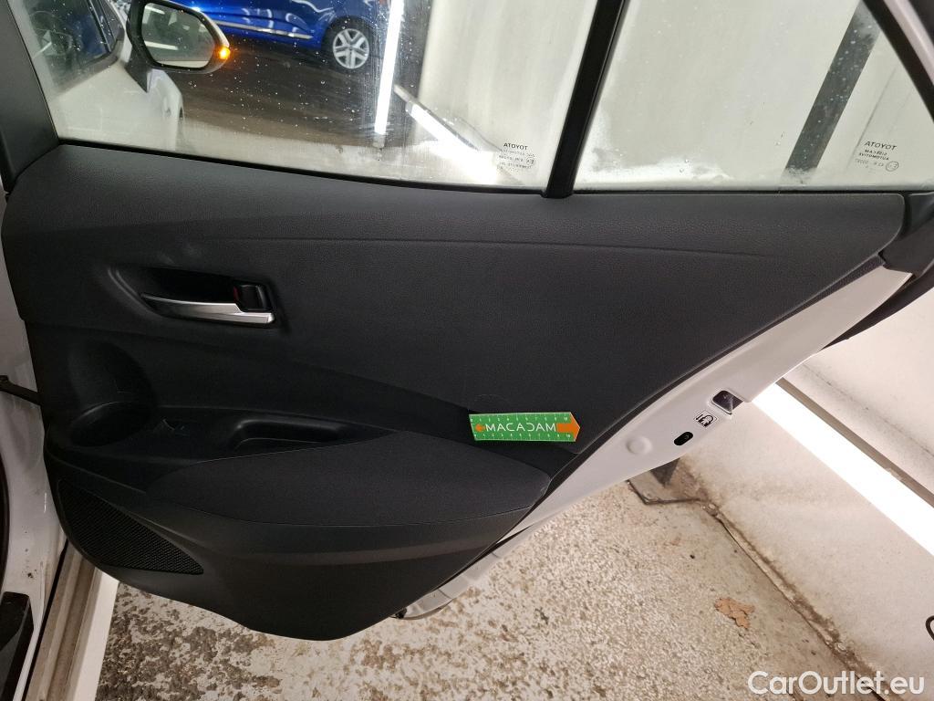  Toyota  Corolla TOYOTA  / 2018 / 5P / Berline Hybride 122h Dynamic Business #36