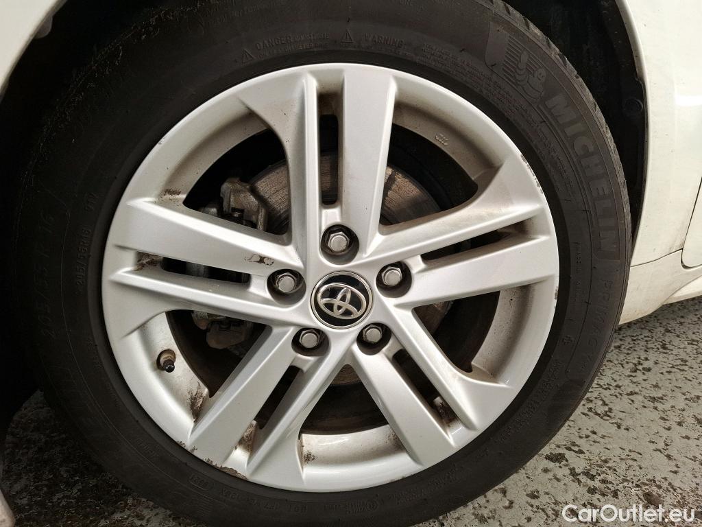  Toyota  Corolla TOYOTA  / 2018 / 5P / Berline Hybride 122h Dynamic Business #17