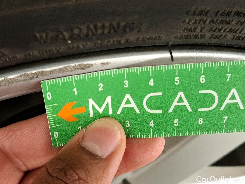  Toyota  Corolla TOYOTA  / 2018 / 5P / Berline Hybride 122h Dynamic Business #23