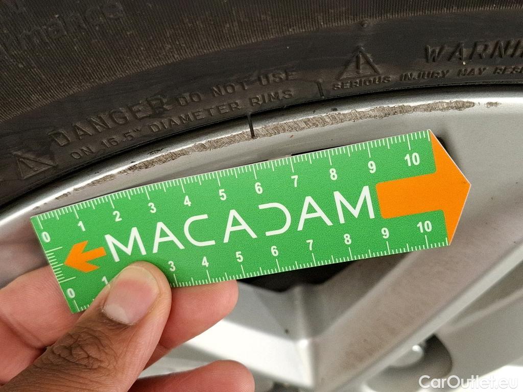  Toyota  Corolla TOYOTA  / 2018 / 5P / Berline Hybride 122h Dynamic Business #22