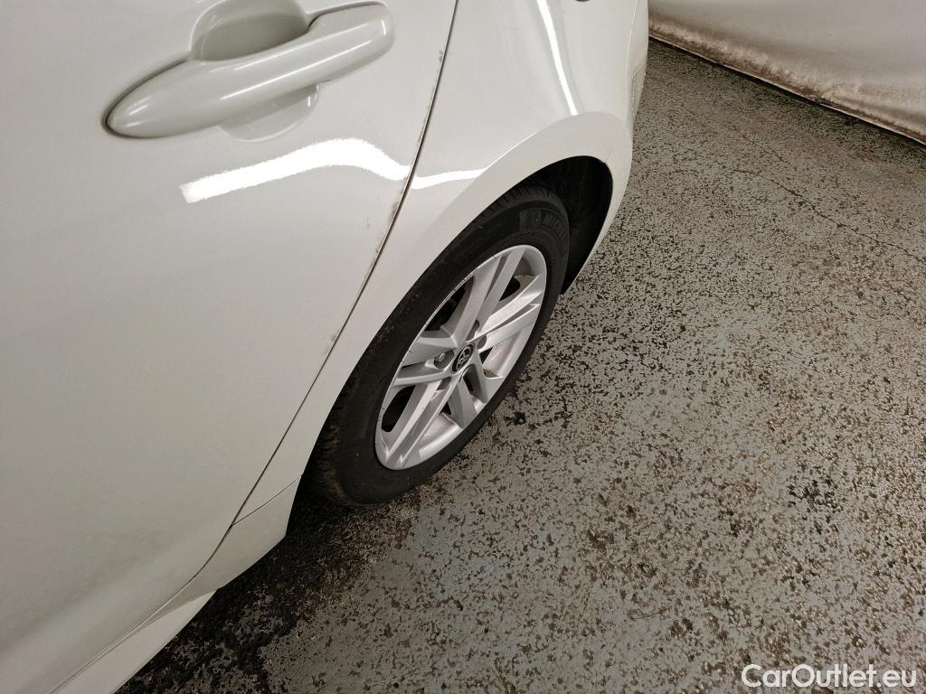  Toyota  Corolla TOYOTA  / 2018 / 5P / Berline Hybride 122h Dynamic Business #20