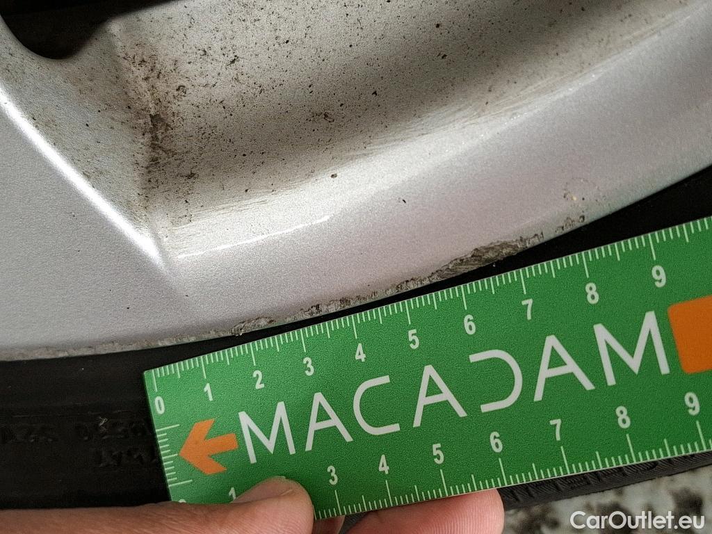  Toyota  Corolla TOYOTA  / 2018 / 5P / Berline Hybride 122h Dynamic Business #29