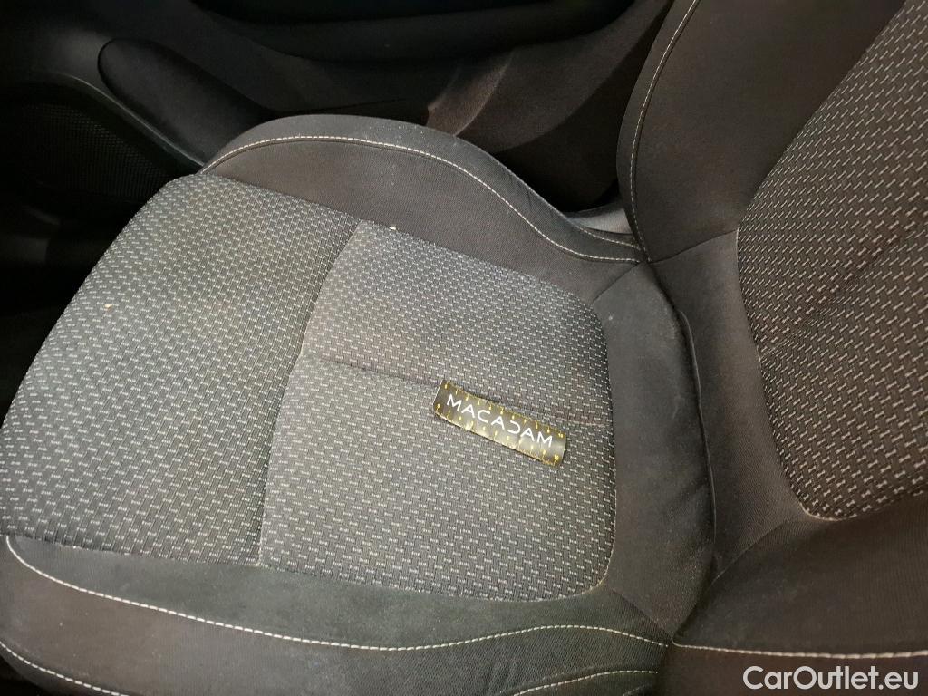  Renault  Kadjar RENAULT  / 2018 / 5P / Crossover Business TCe 140 EDC FAP - 21 #32