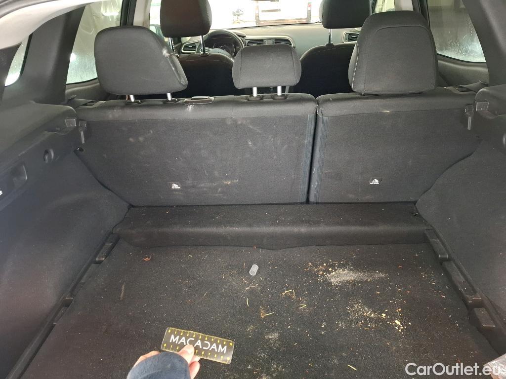  Renault  Kadjar RENAULT  / 2018 / 5P / Crossover Business TCe 140 EDC FAP - 21 #2