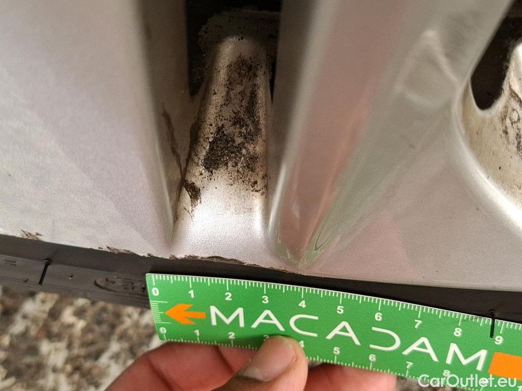  Toyota  Corolla TOYOTA  / 2018 / 5P / Berline Hybride 122h Dynamic Business #19