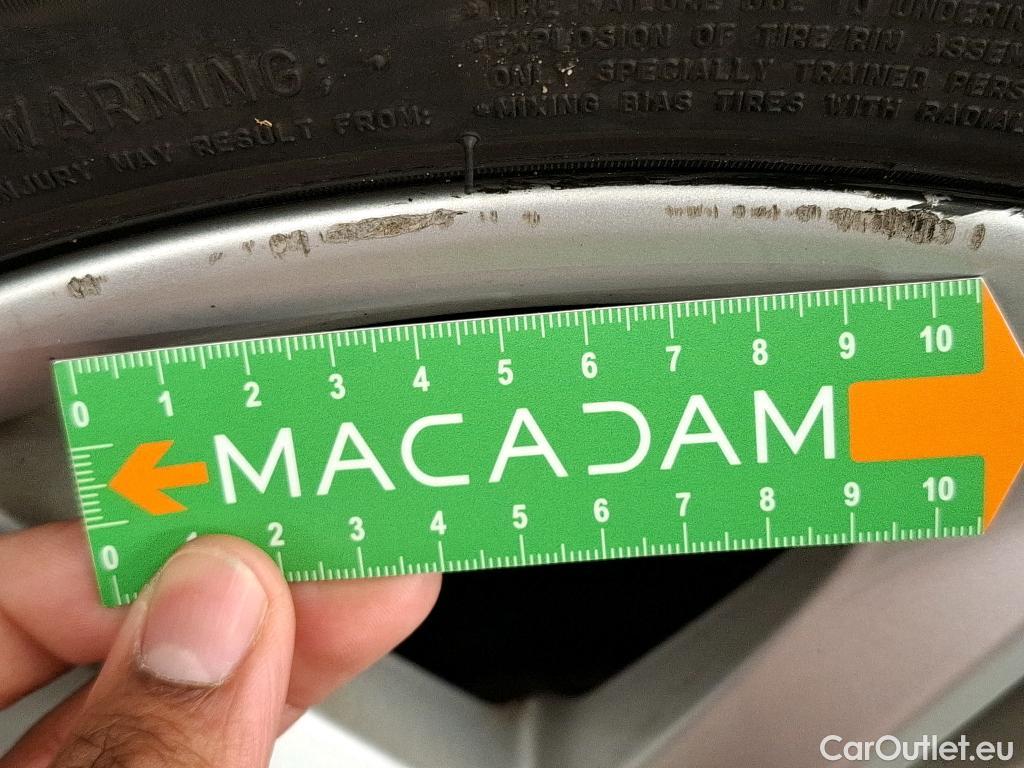  Toyota  Corolla TOYOTA  / 2018 / 5P / Berline Hybride 122h Dynamic Business #33