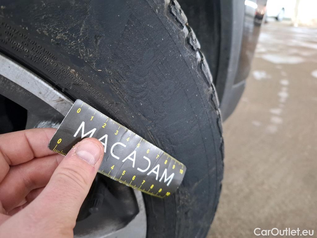  Renault  Kadjar RENAULT  / 2018 / 5P / Crossover Business TCe 140 EDC FAP - 21 #9