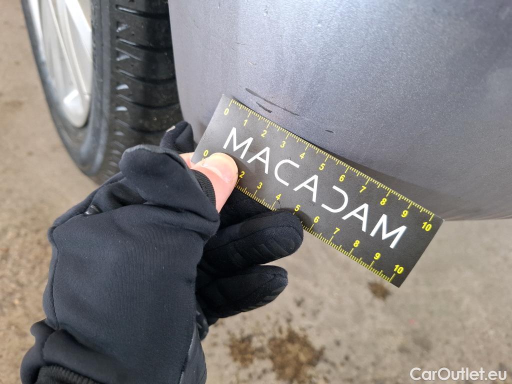  Peugeot  208  Signature 1.2 PureTech 80CV BVM5 E6dT #45