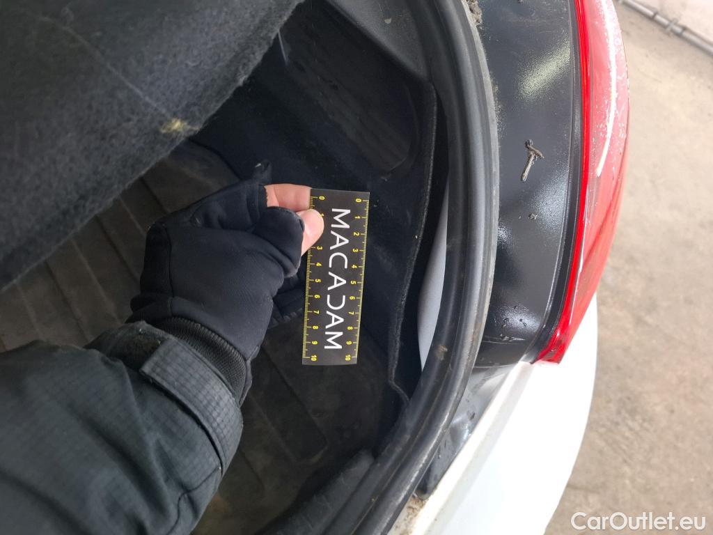  Peugeot  208  Affaire Premium Pack 1.2 80CV BVM5 E6dT #50