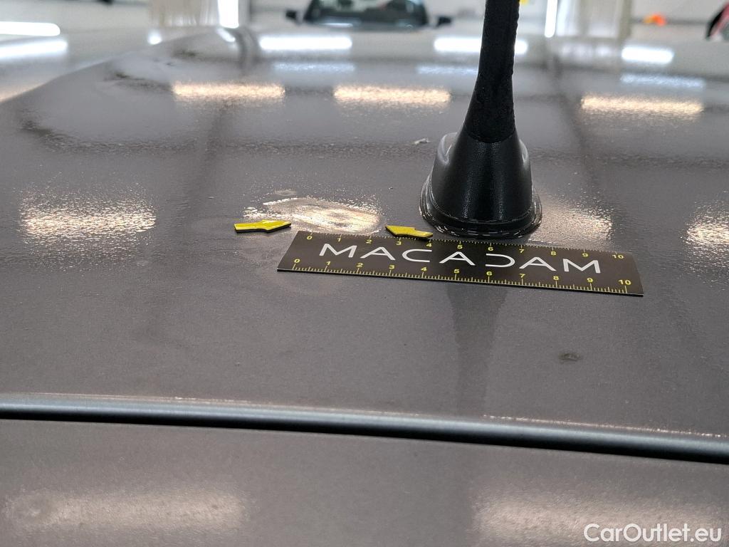  Peugeot  208  Signature 1.2 PureTech 80CV BVM5 E6dT #31