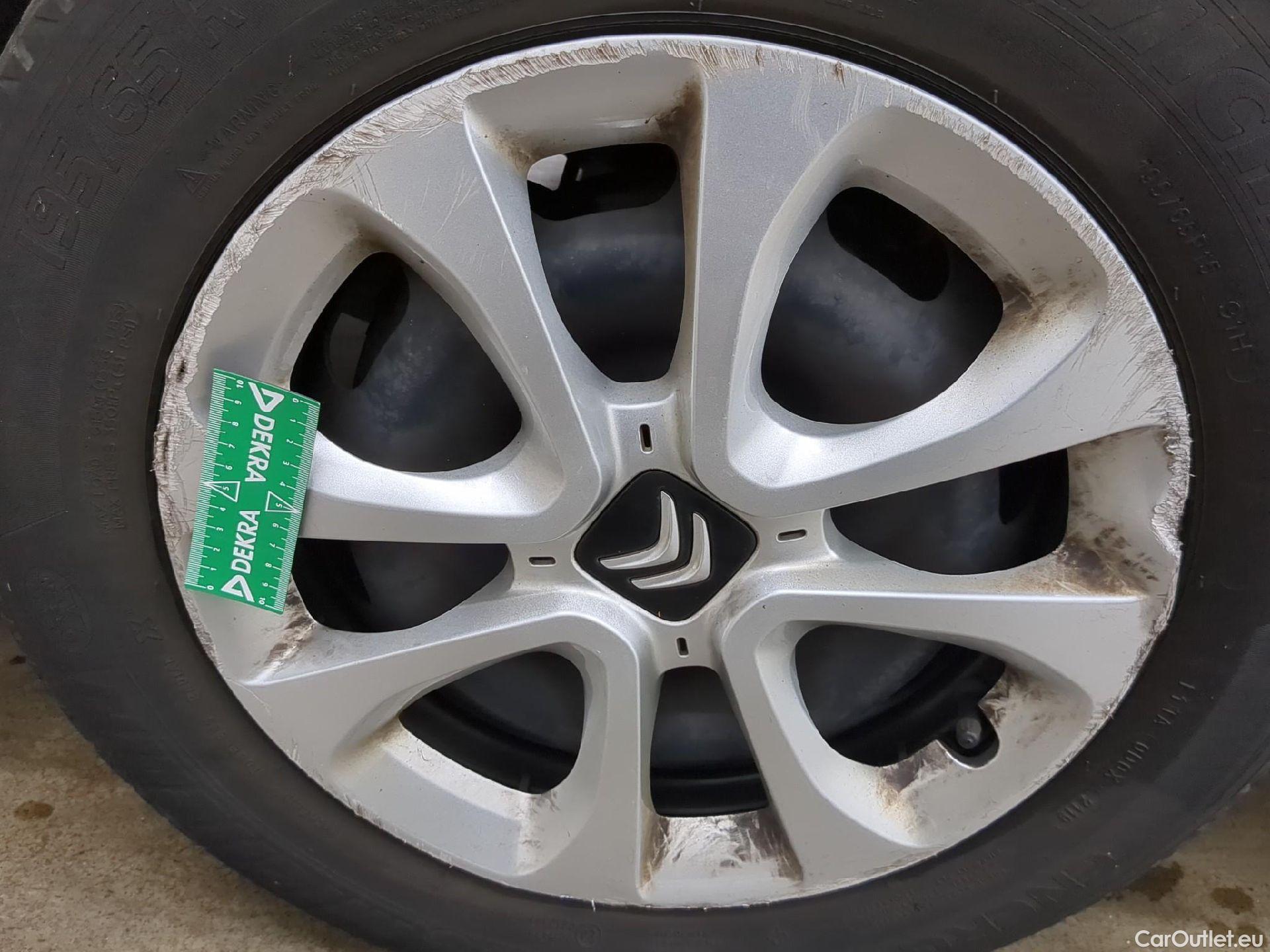  Citroen  C3  Société Feel 1.2 PureTech 80CV BVM5 E6d #9