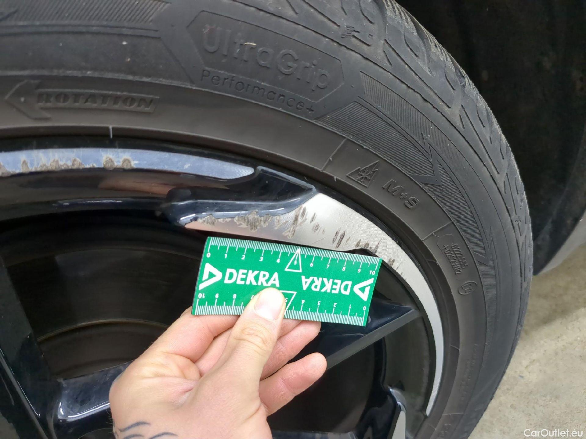  DS  DS7 7 Crossback Performance Line 1.6 PureTech 180CV BVA8 E6d #9