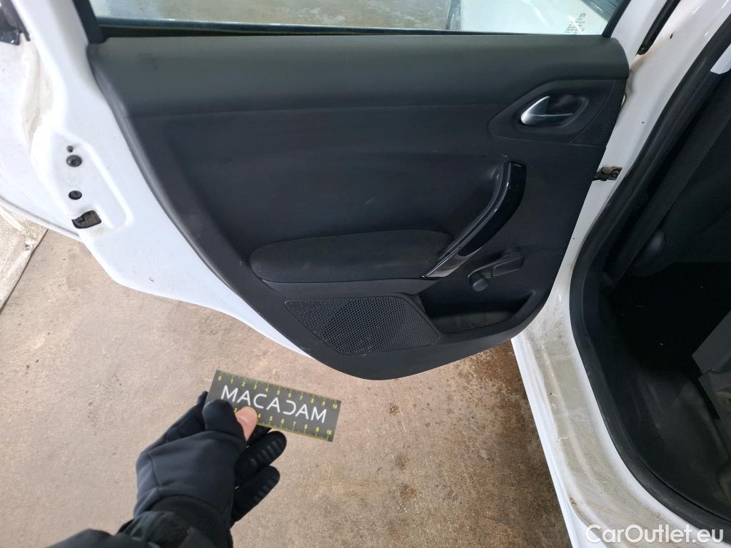  Peugeot  208  Affaire Premium Pack 1.2 80CV BVM5 E6dT #20