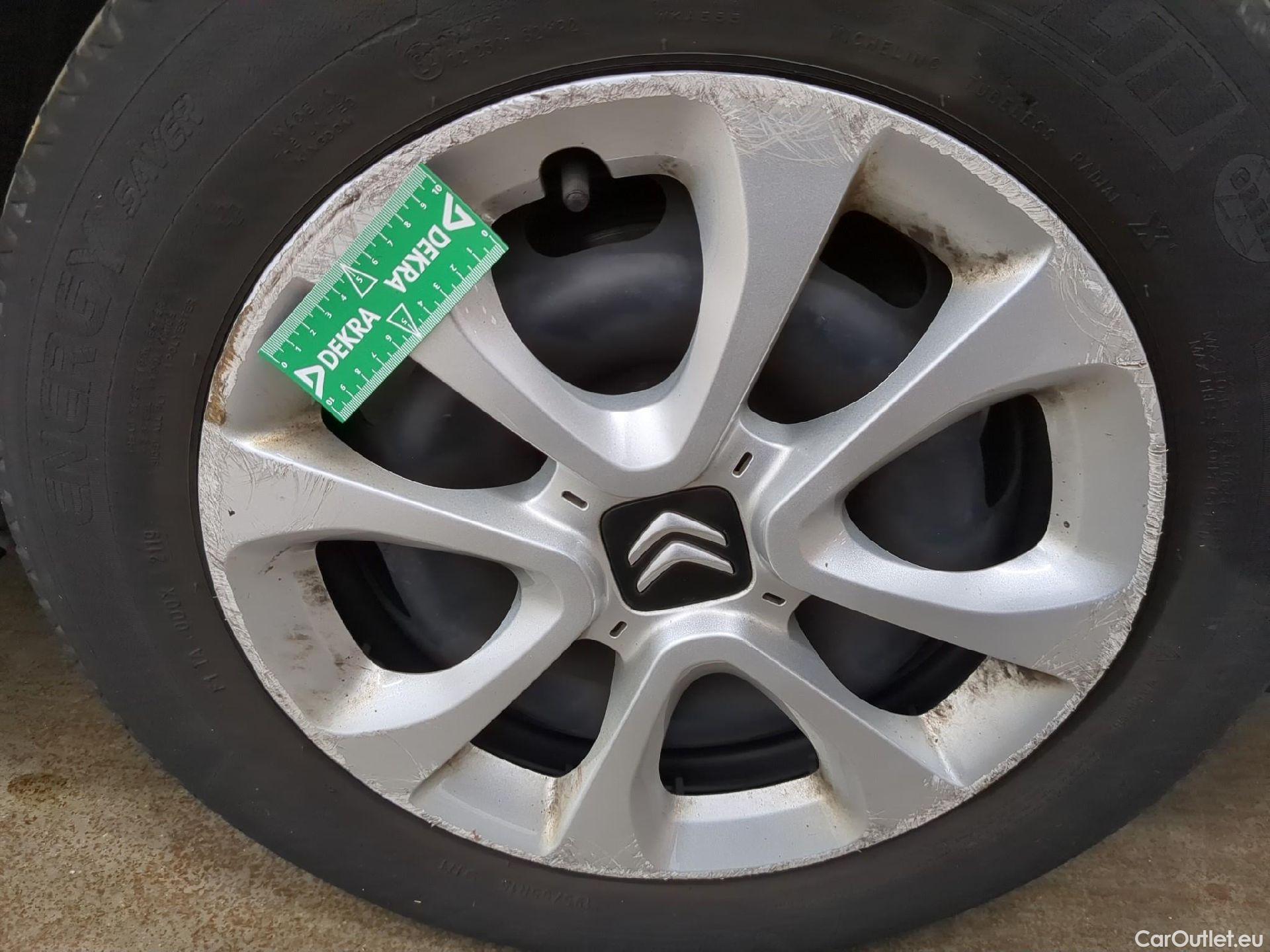  Citroen  C3  Société Feel 1.2 PureTech 80CV BVM5 E6d #7