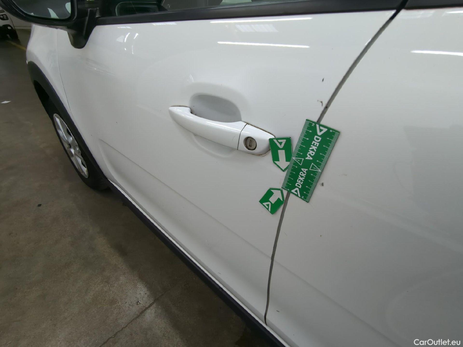  Citroen  C3  Société Feel 1.2 PureTech 80CV BVM5 E6d #32