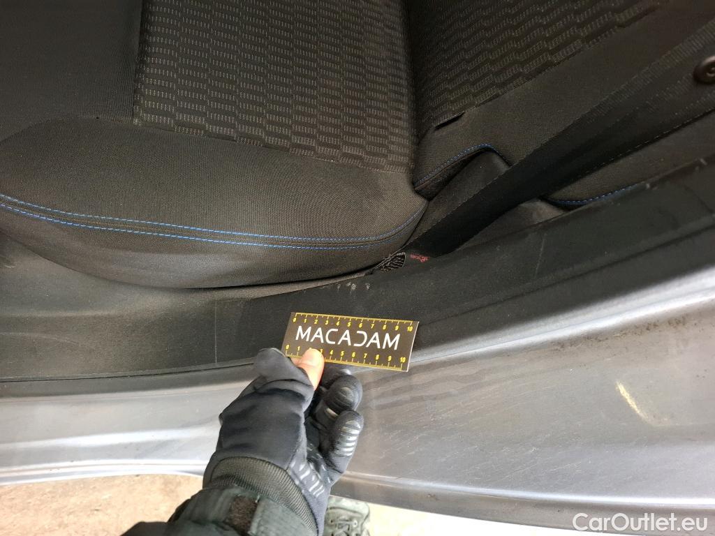  Peugeot  208  Signature 1.2 PureTech 80CV BVM5 E6dT #20