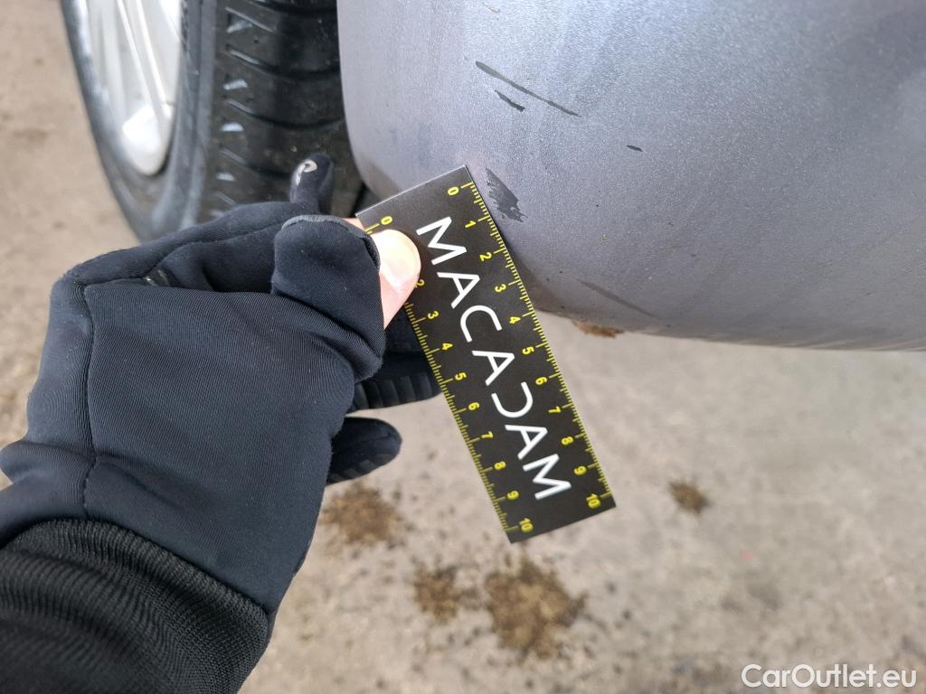  Peugeot  208  Signature 1.2 PureTech 80CV BVM5 E6dT #44