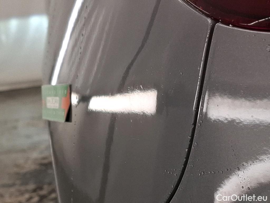  Bmw  Serie 1 BMW Série 1 / 2019 / 5P / Berline 116i DKG7 Business Design #8