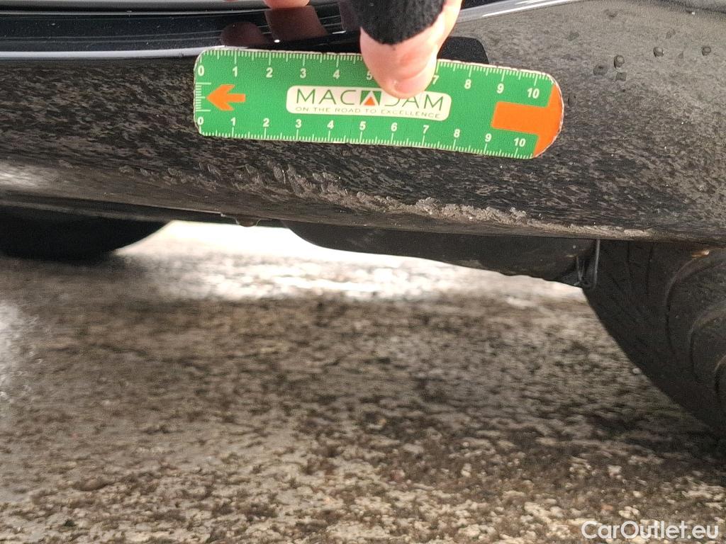  Bmw  Serie 1 BMW Série 1 / 2019 / 5P / Berline 116i Business Design #14