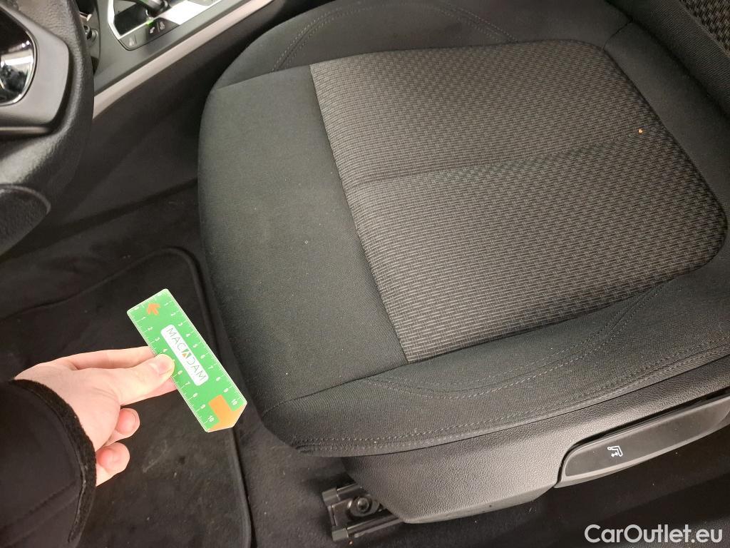  Bmw  Serie 1 BMW Série 1 / 2019 / 5P / Berline 116i DKG7 Business Design #21