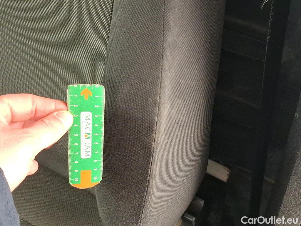  Volkswagen  Caddy VOLKSWAGEN  Van VU 4p Fourgonnette 2.0 TDI 102 Business Line #32