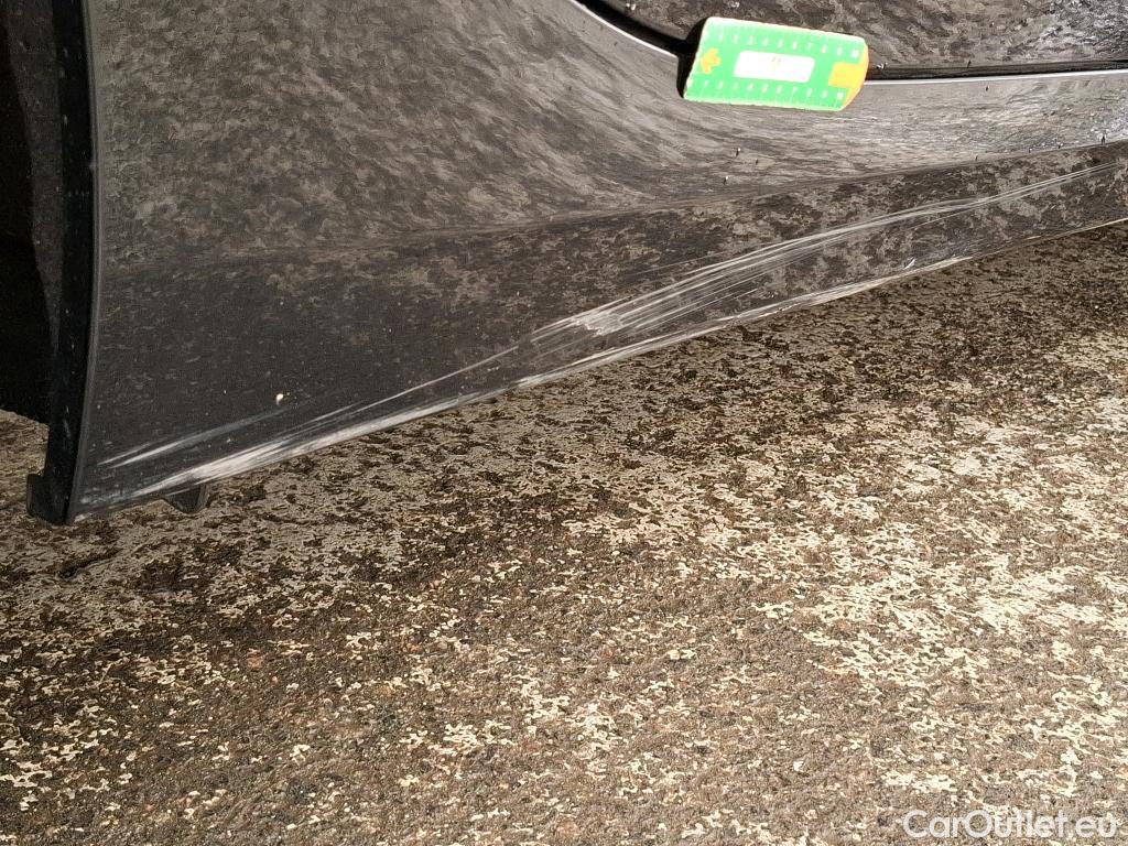  Bmw  Serie 1 BMW Série 1 / 2019 / 5P / Berline 116i Business Design #16