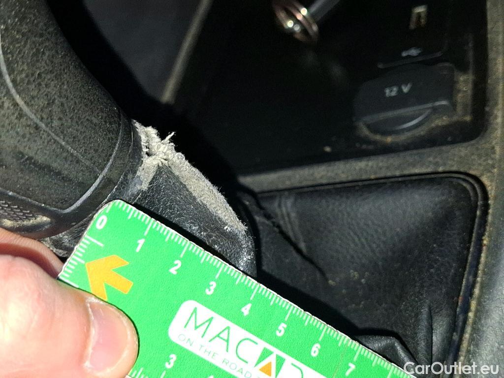  Volkswagen  Caddy VOLKSWAGEN  Van VU 4p Fourgonnette 2.0 TDI 102 Business Line #17