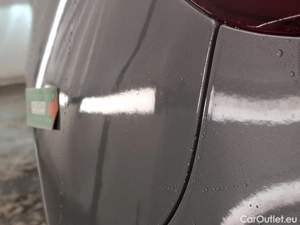  Bmw  Serie 1 BMW Série 1 / 2019 / 5P / Berline 116i DKG7 Business Design #9