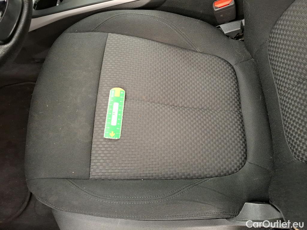  Bmw  Serie 1 BMW Série 1 / 2019 / 5P / Berline 116i Business Design #41