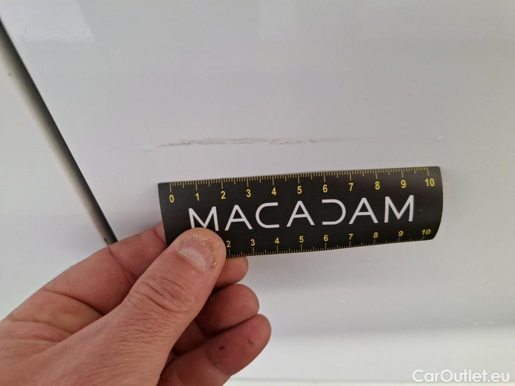  Toyota  Yaris  Hybride Affaires / 2019 / 5P / Berline / VU 1.5 Hybride 116h Dynamic Business #34