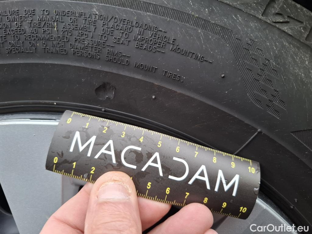  Toyota  Yaris  Hybride Affaires / 2019 / 5P / Berline / VU 1.5 Hybride 116h Dynamic Business #16