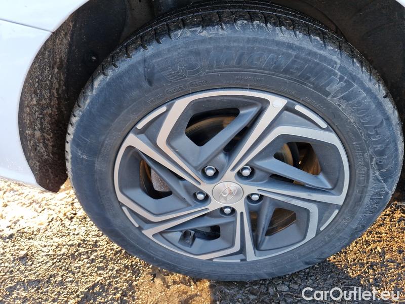  Hyundai  i30   cw (PD)(2017->)  1.5T-GDI 118 Family Smart #20