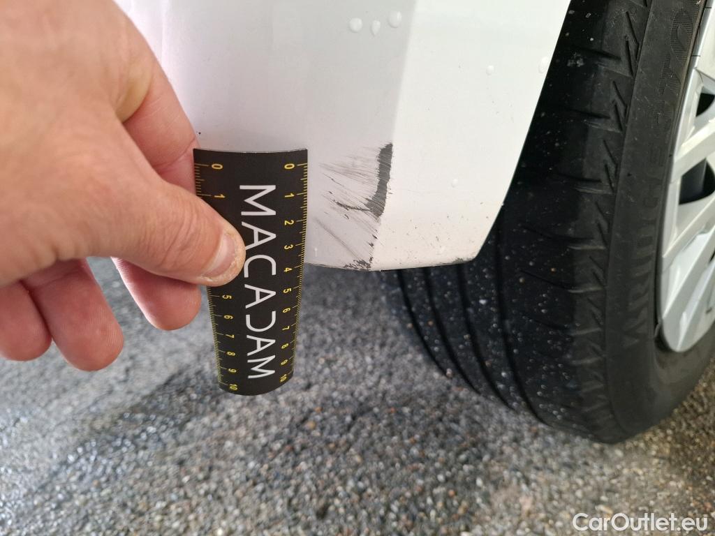  Toyota  Yaris  Hybride Affaires / 2019 / 5P / Berline / VU 1.5 Hybride 116h Dynamic Business #12