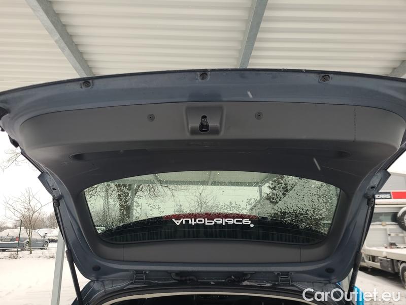  Hyundai  i30  (PD)(01.2017  ->)  kom.1.5TGDI FamilySmart AT #6