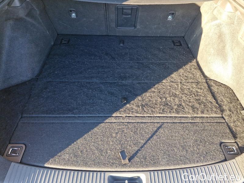  Hyundai  i30   cw (PD)(2017->)  1.5T-GDI 118 Family Smart #18