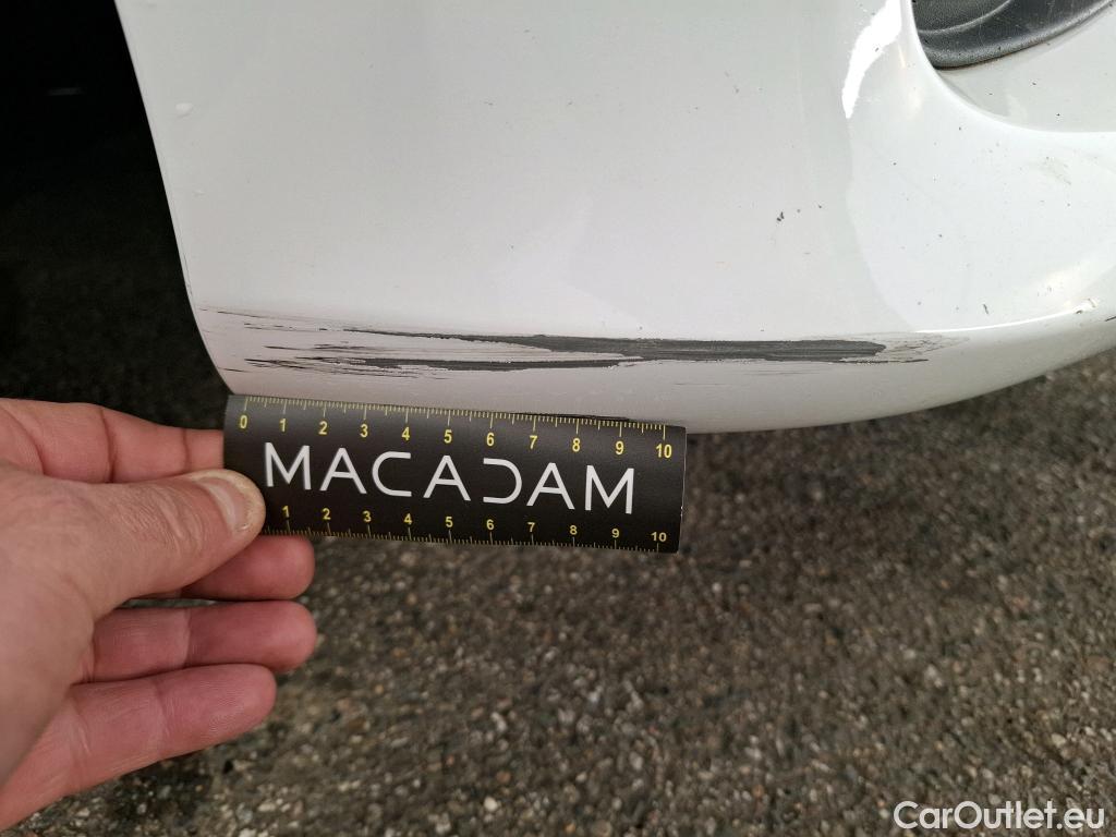  Toyota  Yaris  Hybride Affaires / 2019 / 5P / Berline / VU 1.5 Hybride 116h Dynamic Business #6