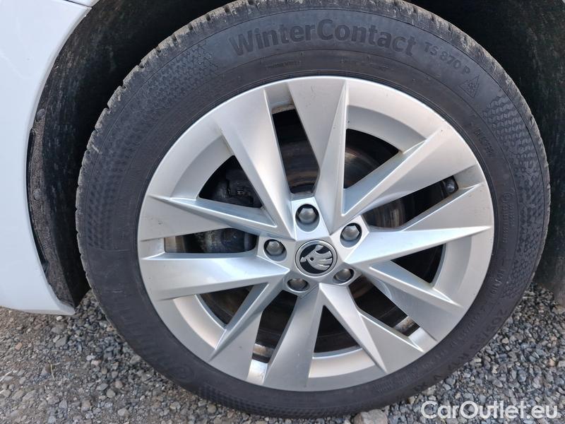  Skoda  Octavia  Combi (NX3)(2020) Oct.Com.1.5 e-TEC 110 Style AT #20