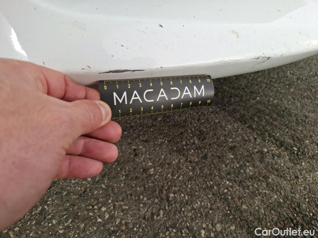  Toyota  Yaris  Hybride Affaires / 2019 / 5P / Berline / VU 1.5 Hybride 116h Dynamic Business #7