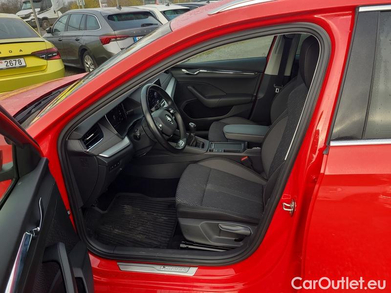  Skoda  Octavia  Combi (NX3)(2020) Oct.Combi 1.5TSI 110 Style #11