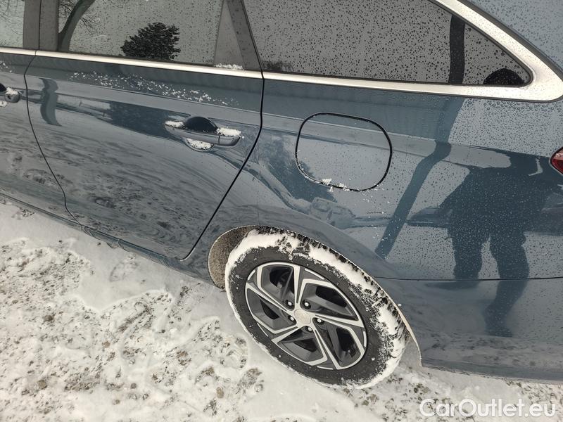  Hyundai  i30  (PD)(01.2017  ->)  kom.1.5TGDI FamilySmart AT #11