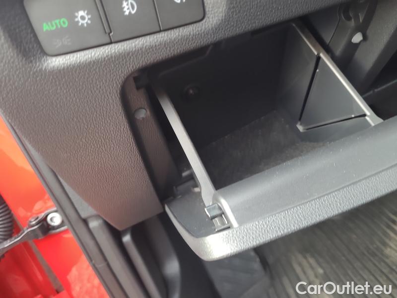  Skoda  Octavia  Combi (NX3)(2020) Oct.Combi 1.5TSI 110 Style #9