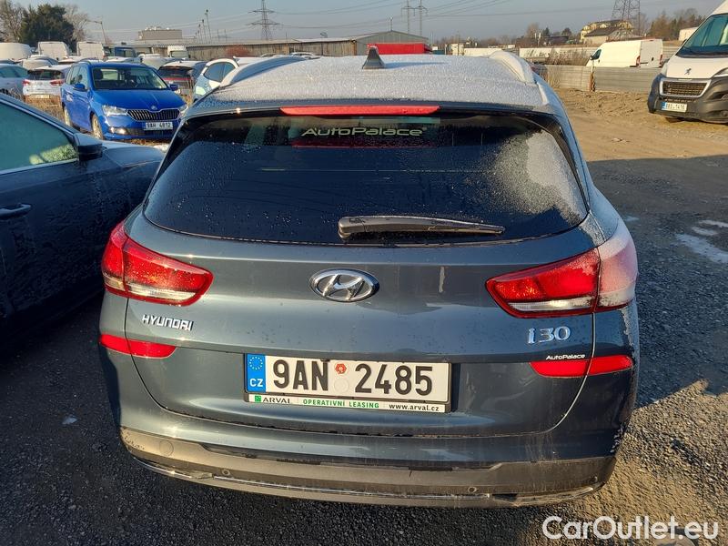  Hyundai  i30  (PD)(01.2017  ->)  kom.1.5TGDI FamilySmart AT #12