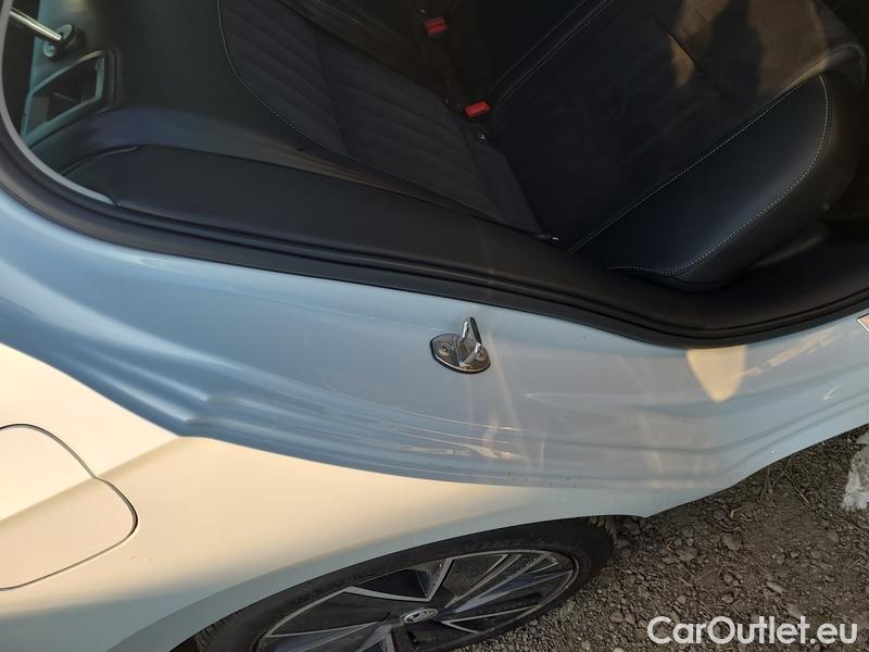  Skoda  Superb  (3V3)(2015) Supe.2.0TDI 147 Style Aut #5