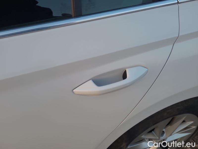  Skoda  Octavia  Combi (NX3)(2020) Oct.Combi 1.5TSI 110 Style #14