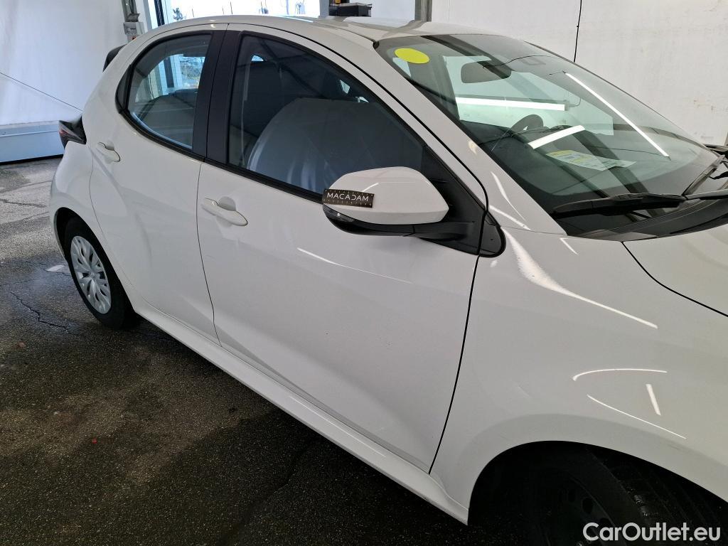  Toyota  Yaris  Hybride Affaires / 2019 / 5P / Berline / VU 1.5 Hybride 116h Dynamic Business #35